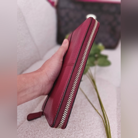 Coach: Bag & Wallet 💯 - Picture 13 of 16